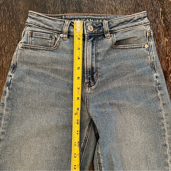 American Eagle Distressed Ripped Denim Mom Jeans Size 0 Regular - Picture 5 of 13